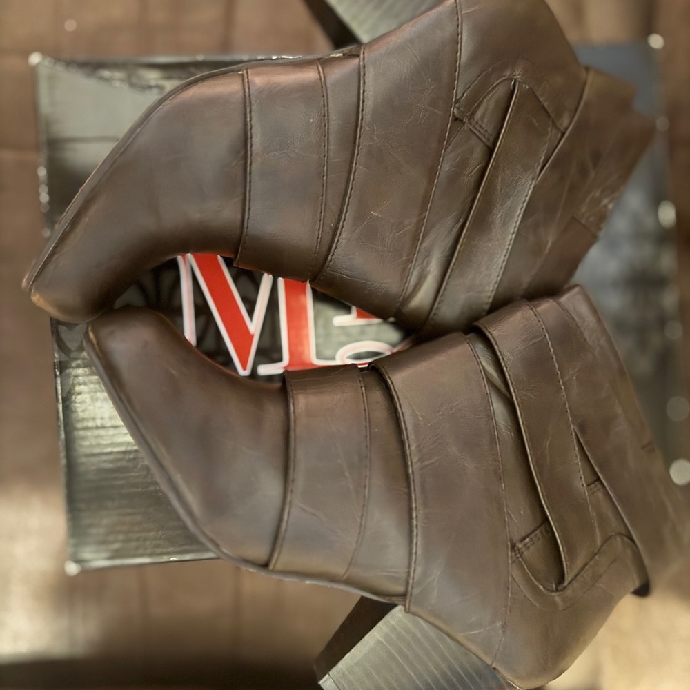Used Brown Leather Ankle Boots